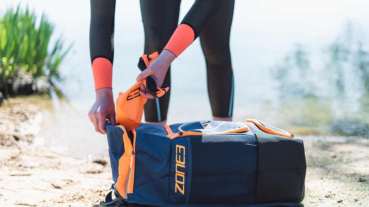 ZONE3 (�����󥹥꡼) Transition Backpack���ȥ�󥸥����Хå���