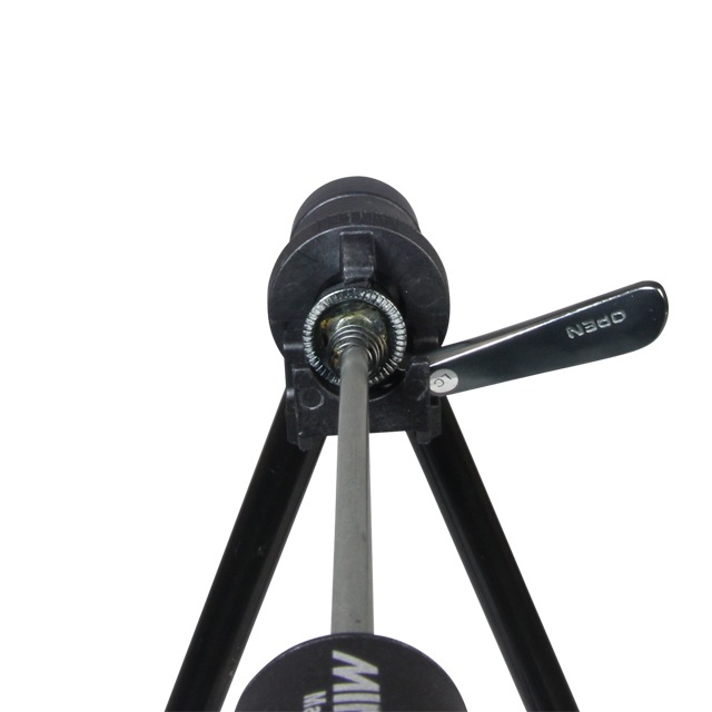 �ڥ�����ɡ�MINOURA(�ߥΥ���) �ǥ����ץ쥤������� [DS-30MP] �ޤꤿ���߼� �֥�å�