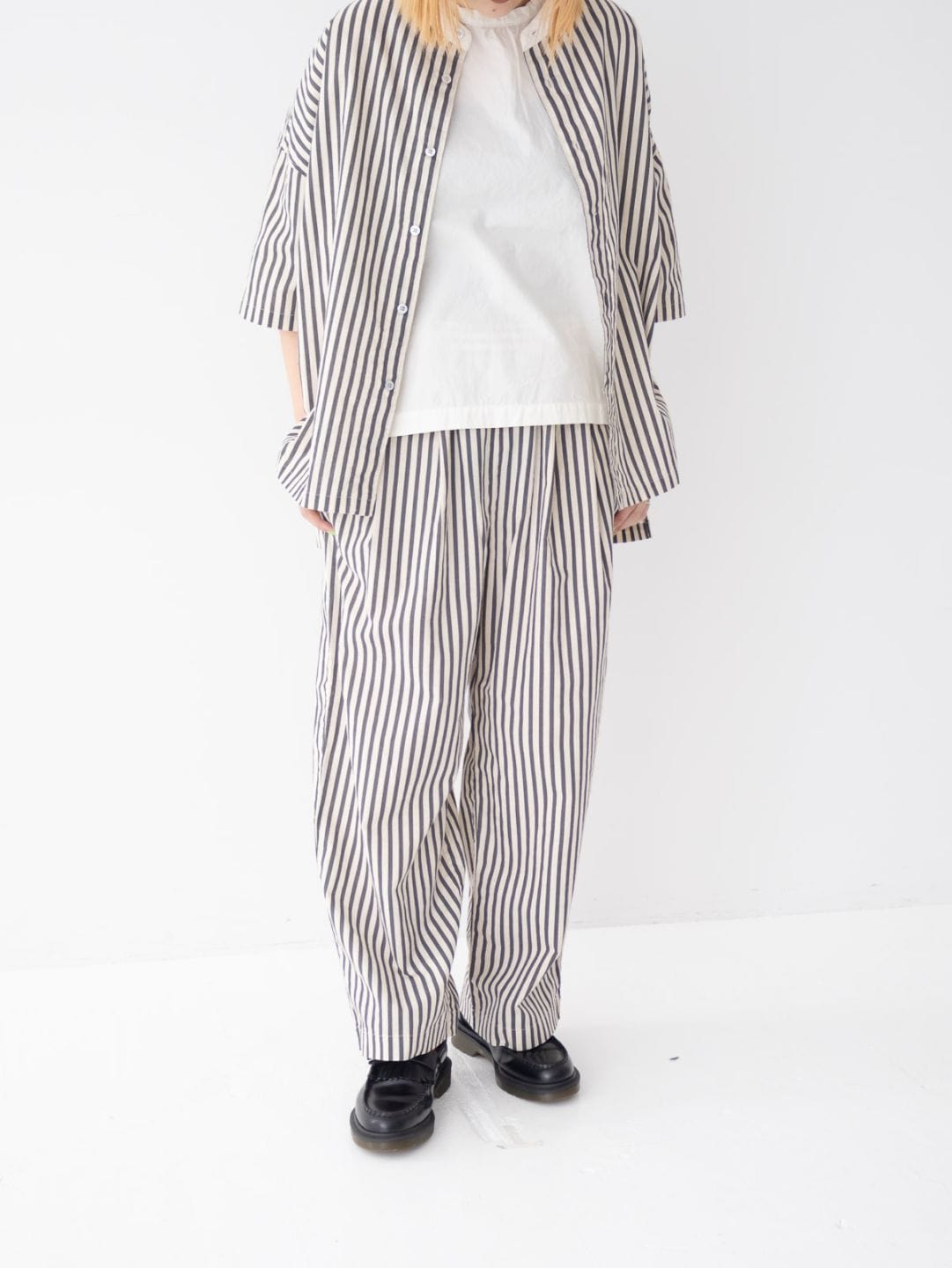 aphexSupremeSupportUnitNylonRipstoパンツ 20/1コットンリネンストライププリント タックイージーパンツ P72600