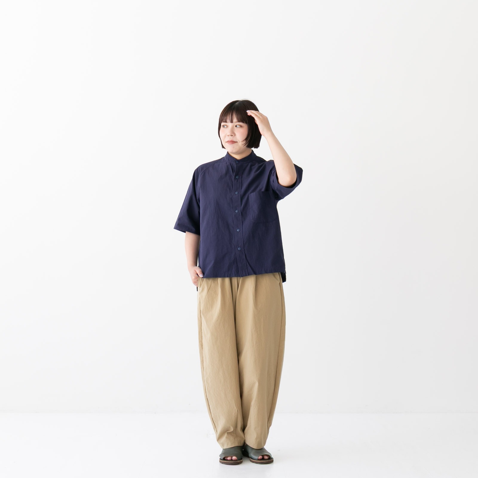 732 音楽モチーフ刺繍×配色袖 リネン100 RUDE GALLERY 2 80/1+50/1強撚平織 半袖ラグランスタンドカラーシャツ R39608 RINEN