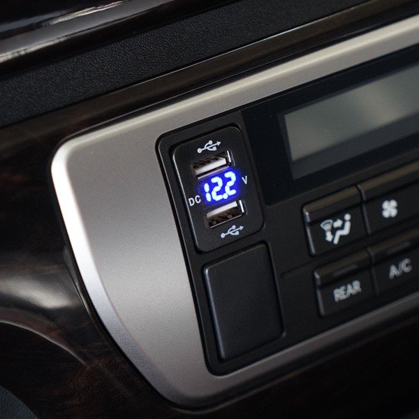�ϥ������� 200�� 4�� 5�� 6�� 7�� 8�� 12V-24V 4.2A �ǥ奢�� USB �Ű�ɽ����ǽ�դ��������ӥ��ۡ��� �Ÿ������ץ��� ���Ŵ� �ȥ西A������ �֥롼LED
