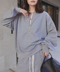 TOPS | LOWY BY CORNERS