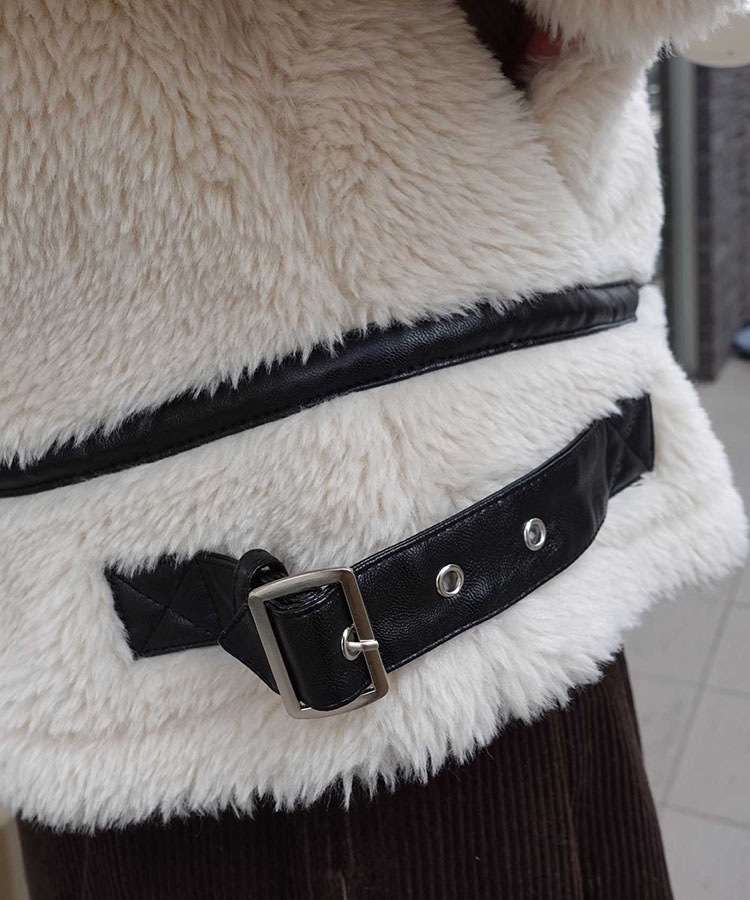 �ܥ������С��������ե饤�ȥ��㥱�å�