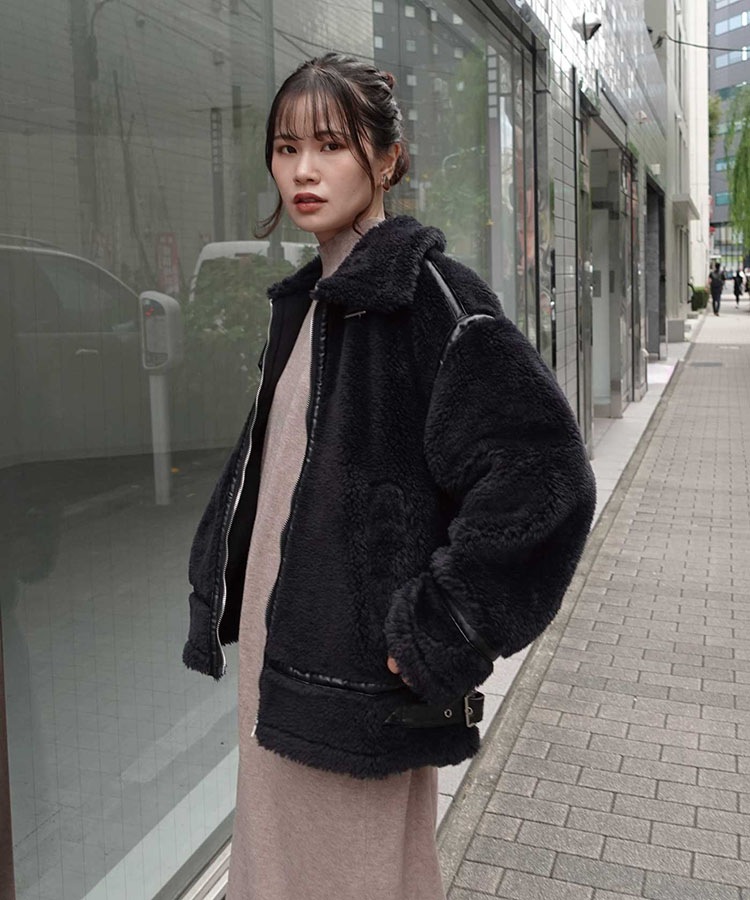 �ܥ������С��������ե饤�ȥ��㥱�å�