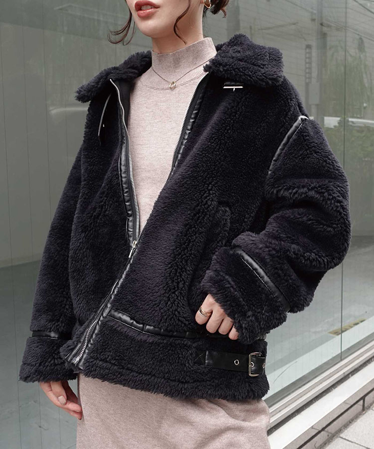 �ܥ������С��������ե饤�ȥ��㥱�å�