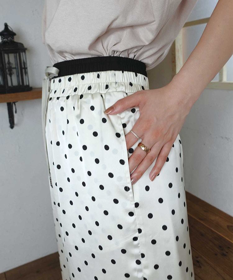 ��CORNERS by KR�ۥ��֥륦�����ȥɥåȥѥ��