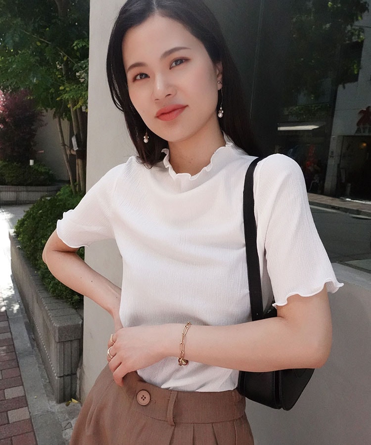 カット楊柳プチハイネック半袖トップス | TOPS | LOWY BY CORNERS