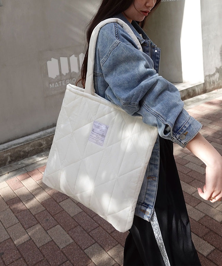 ����ƥ��󥰥ȡ��ȥХå��������̡�A4��Ǽ���Хå�