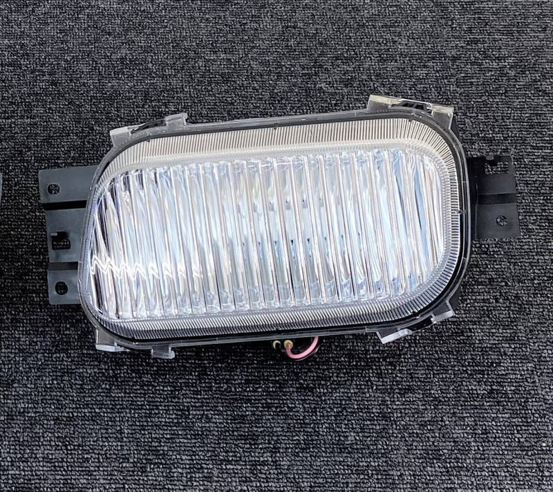 ハロゲンタイプ バンパーフォグランプ 助手席側 LH 三菱ふそう ジェネレーション/ブルーテックキャンター D0319S