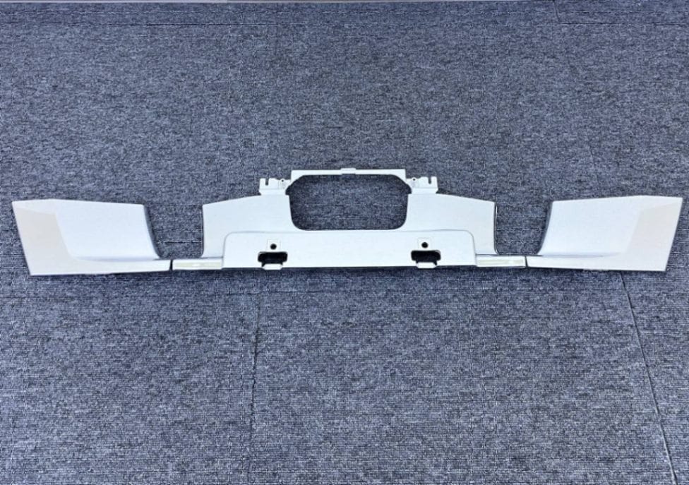 メッキ バンパーガーニッシュ スポイラーなしバンパー用 3分割セット 日野 17レンジャー 標準 H0069D