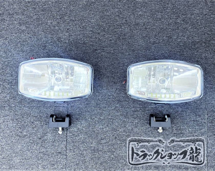 オーバル フォグランプ 【クリア】 2個セット 角目フォグ スクエア フロントバンパー ルーフバンパー スカニア D0712S