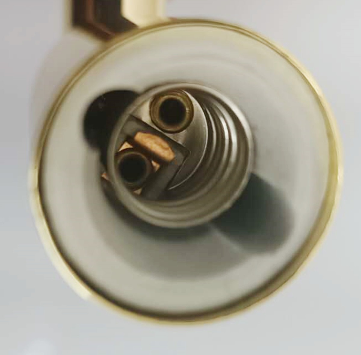 シャンデリア補修 口金E12 フルゴールドメッキ ソケット1個