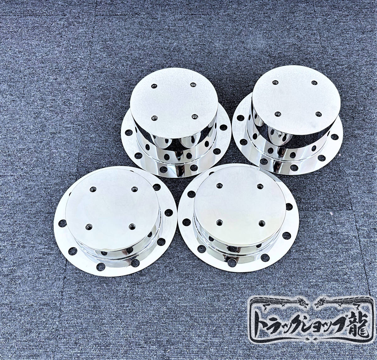 エアロカバー ハブキャップ いすゞ ギガ 低床4軸 ステンレス リアハブキャップ 22.5インチ 10穴 4個組 センター