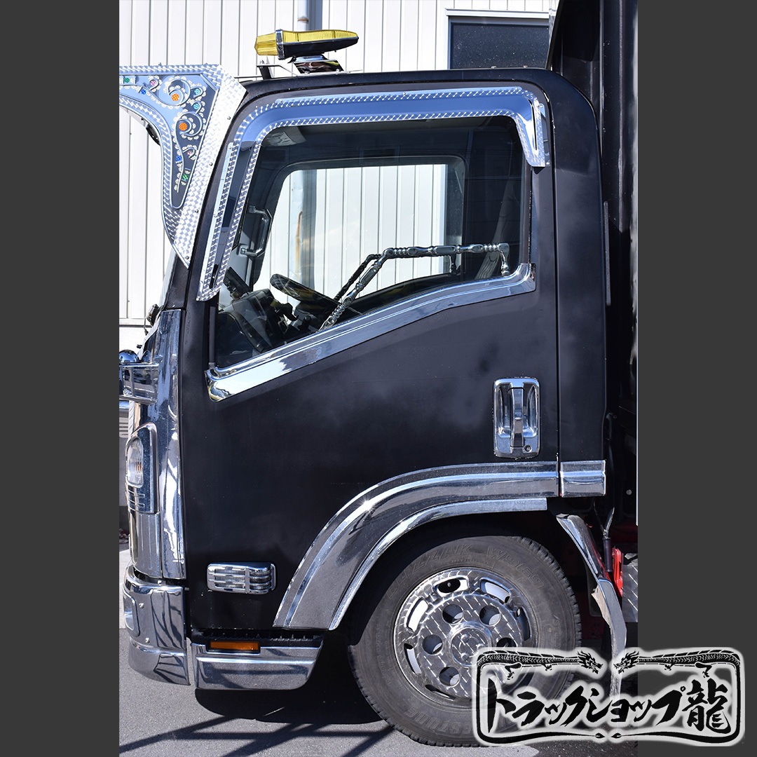訳あり品】マルイ製 いすゞ ギガ/320フォワード 鏡面×小ウロコ