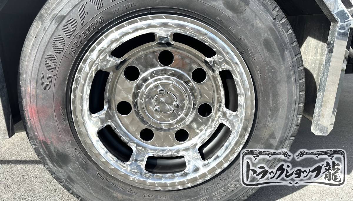 【マルイ製】鱗柄 ステンレス ホイールキャップ 1台分 日野 4t レンジャー用 17.5インチ 6穴 ホイールカバー G0031S