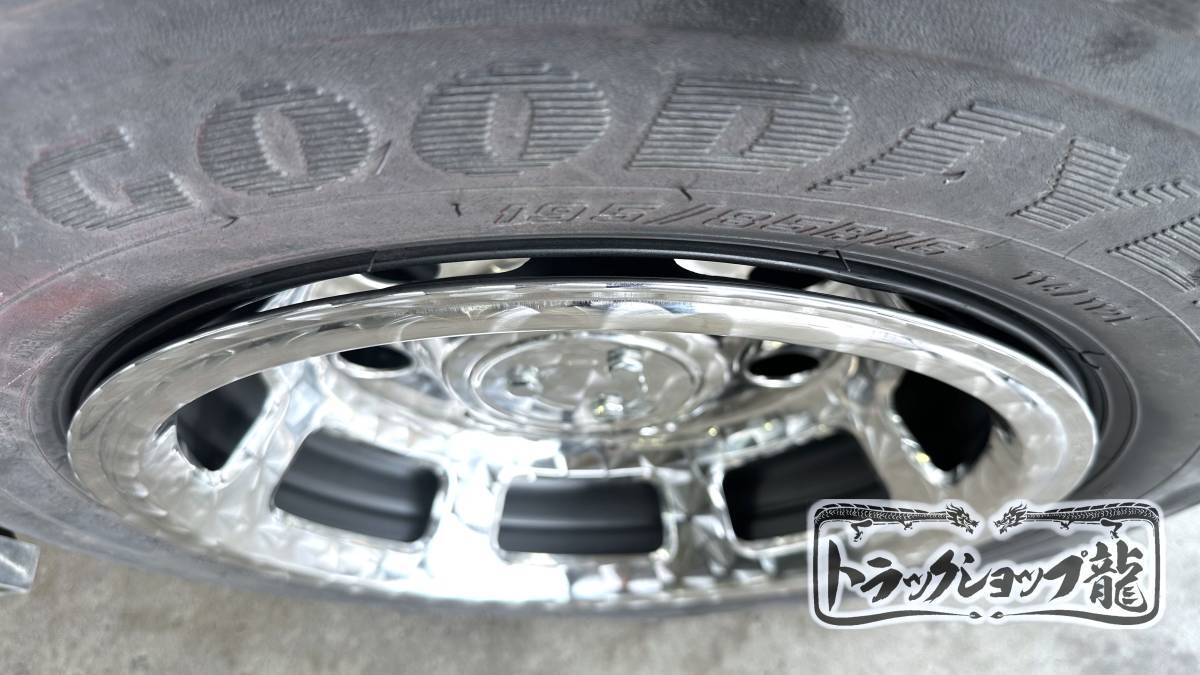 【マルイ製】鱗柄 ステンレス ホイールキャップ 1台分 日野 4t レンジャー用 17.5インチ 6穴 ホイールカバー G0031S