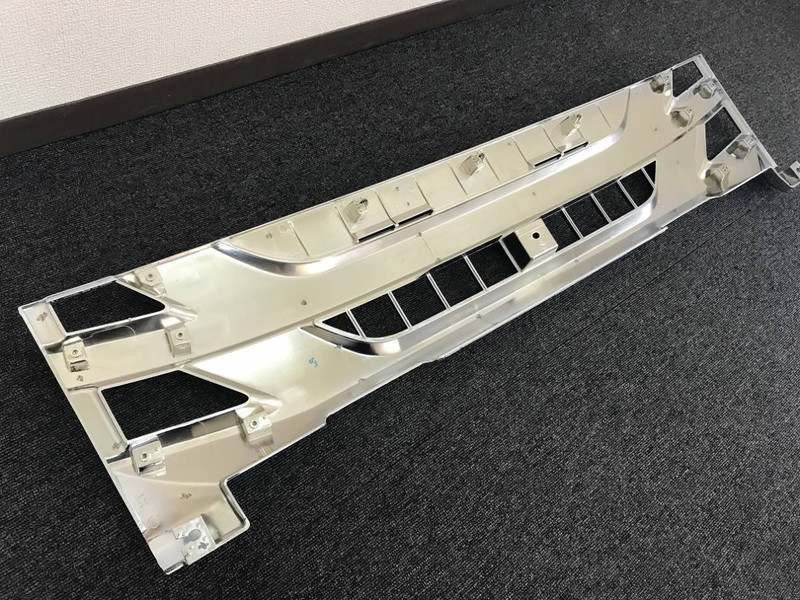 メッキ フロントグリル インナーブラック いすゞ 07エルフ ハイキャブ