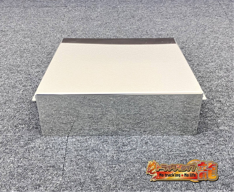 オリジナル ステンレス バッテリーカバー 鏡面 三菱ふそう ブルーテックキャンター S0599S