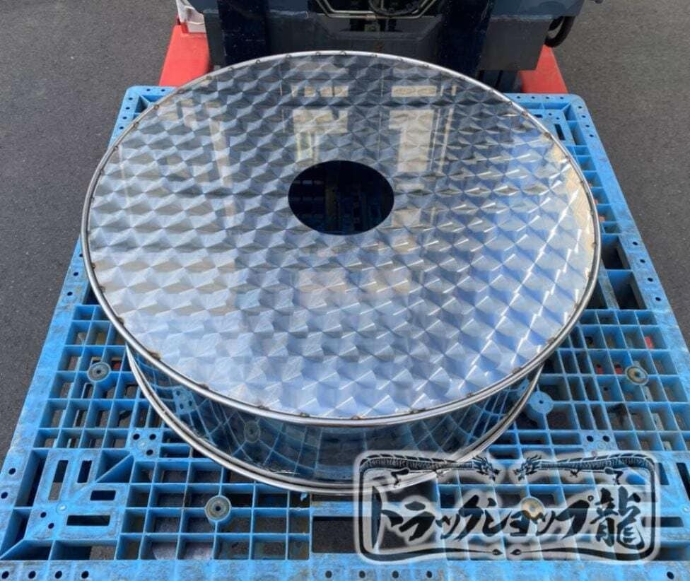 鱗柄ステンレス 【16インチ】 スペアタイヤカバー 菱抜きタイプ 720mm