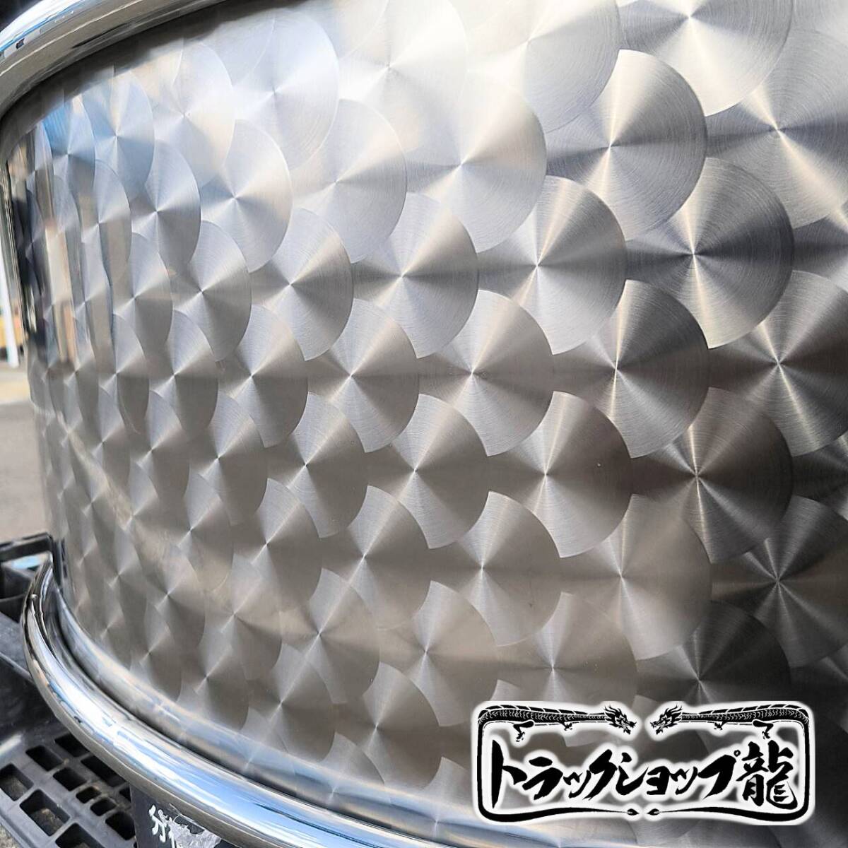 鱗スペアタイヤカバー17.5 丸棒巻き　新品につきビニール有　引き取り限定価格 鱗スペアタイヤカバー17.5 丸棒巻き 新品につきビニール有