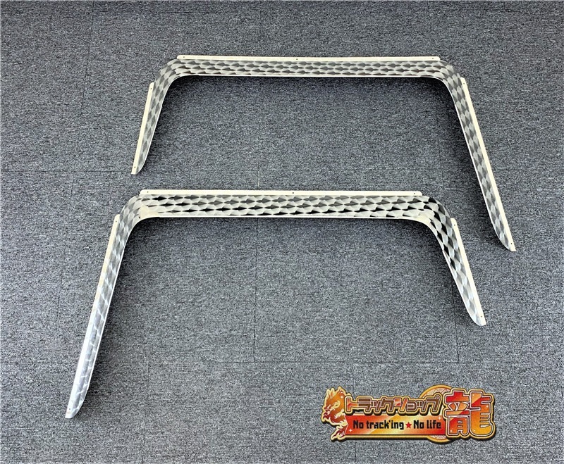 【訳あり品】 鱗柄ステンレス ドアバイザー 左右セット いすゞ ギガ/320フォワード S8894S