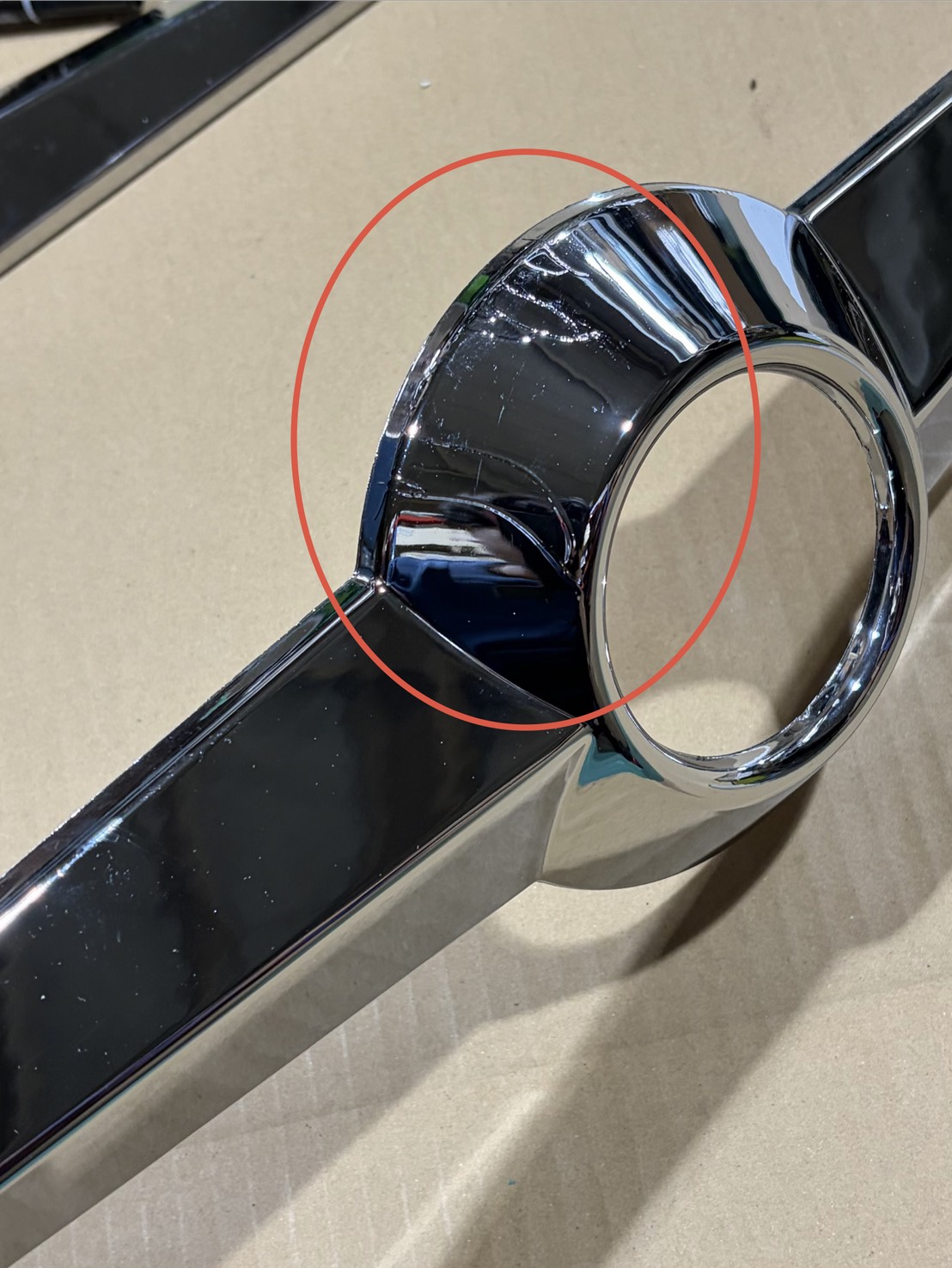 【訳あり品】 バスマーク用部品 メッキマーク 1枚 UD バスマーク 日産UD P8055S