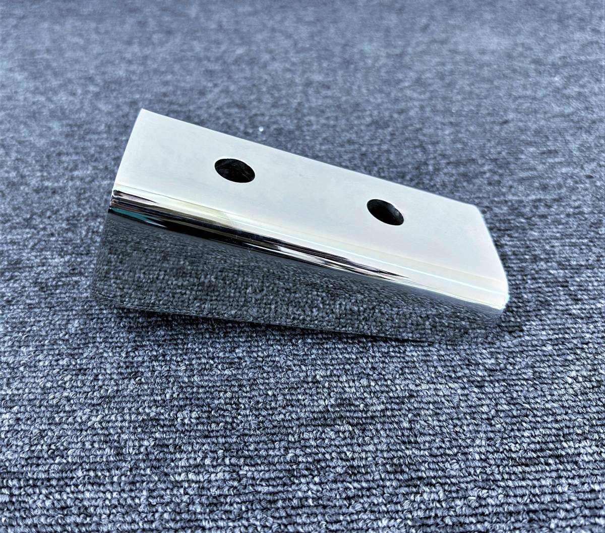 0654 ステンレス 対向型ズリ止めブラケット 極太ボルトセット ピッチ60ｍｍ 送料無料】【ステンレス 対向型ズリ止めブラケット 極太ボルトセット