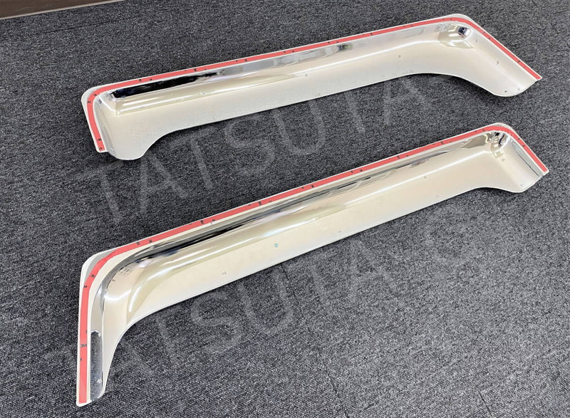 17スーパーグレート等　純正バイザー用　Bピラー鏡面ステンレスアレンジ 17スーパーグレート等 純正バイザー用 Bピラー鏡面ステンレス