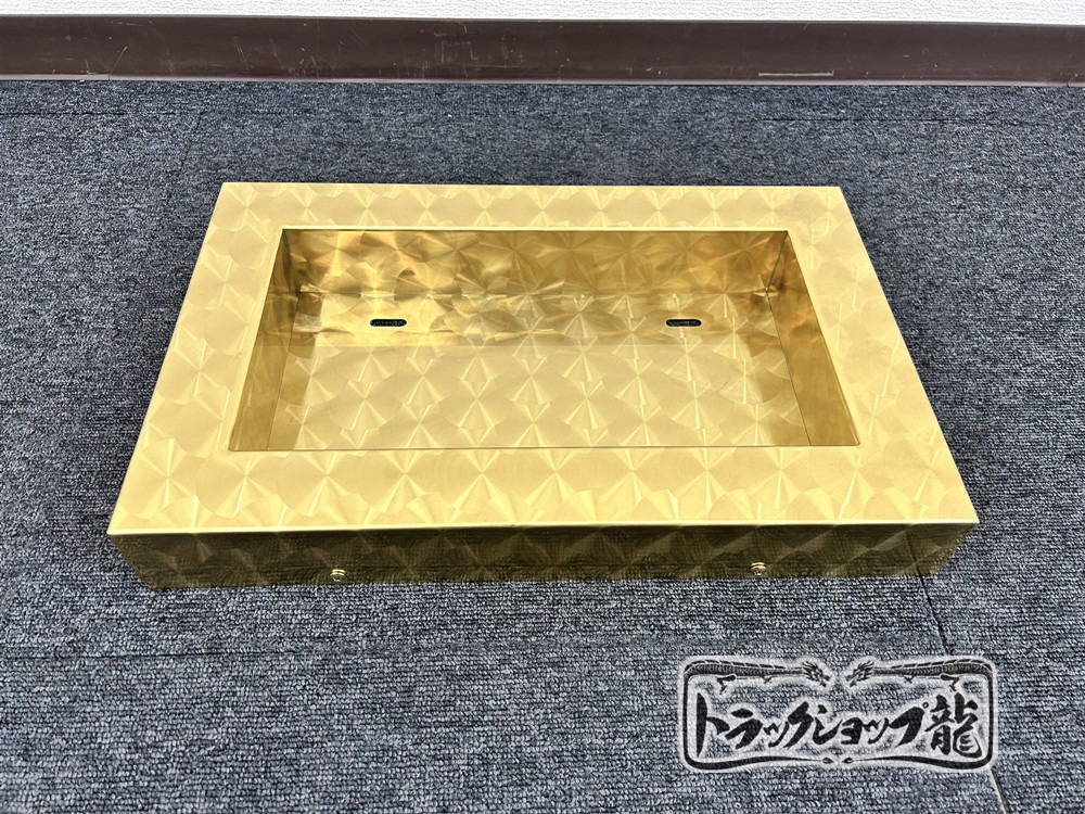 オリジナル ゴールドメッキ 中型ナンバー枠 鱗柄 ステンレス｜【公式 