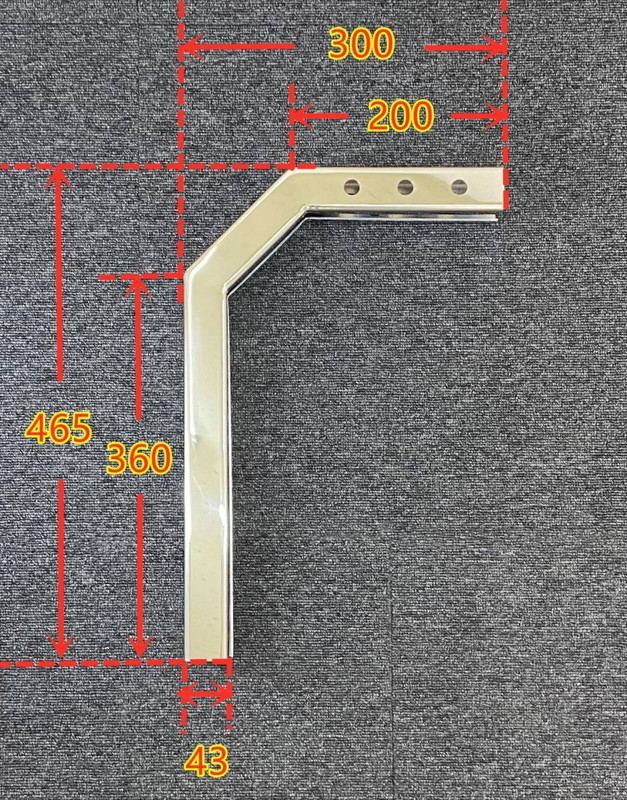 パイロットランプ付 サイドバンパー 鏡面ステンレス 長さ1.4ｍ 台型 ステー付き 左右セット 2ｔ用 レトロ 汎用 S0138D