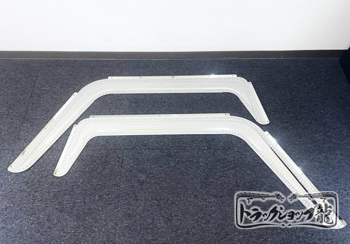 【マルイ製】 日野 NEWプロフィア 鏡面×小ウロコ ステンレス ドアバイザー 左右セット T0537S