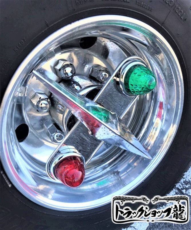 訳あり品 デラックス 22.5インチホイール用 一文字 スピンナー 一体型