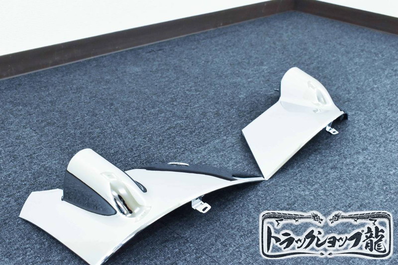 トヨタ　ダイナ　新車外しミラー左右　コーナーパネル 新車外し 日野 デュトロ トヨタ ダイナ 純正 左右ミラー ミラー