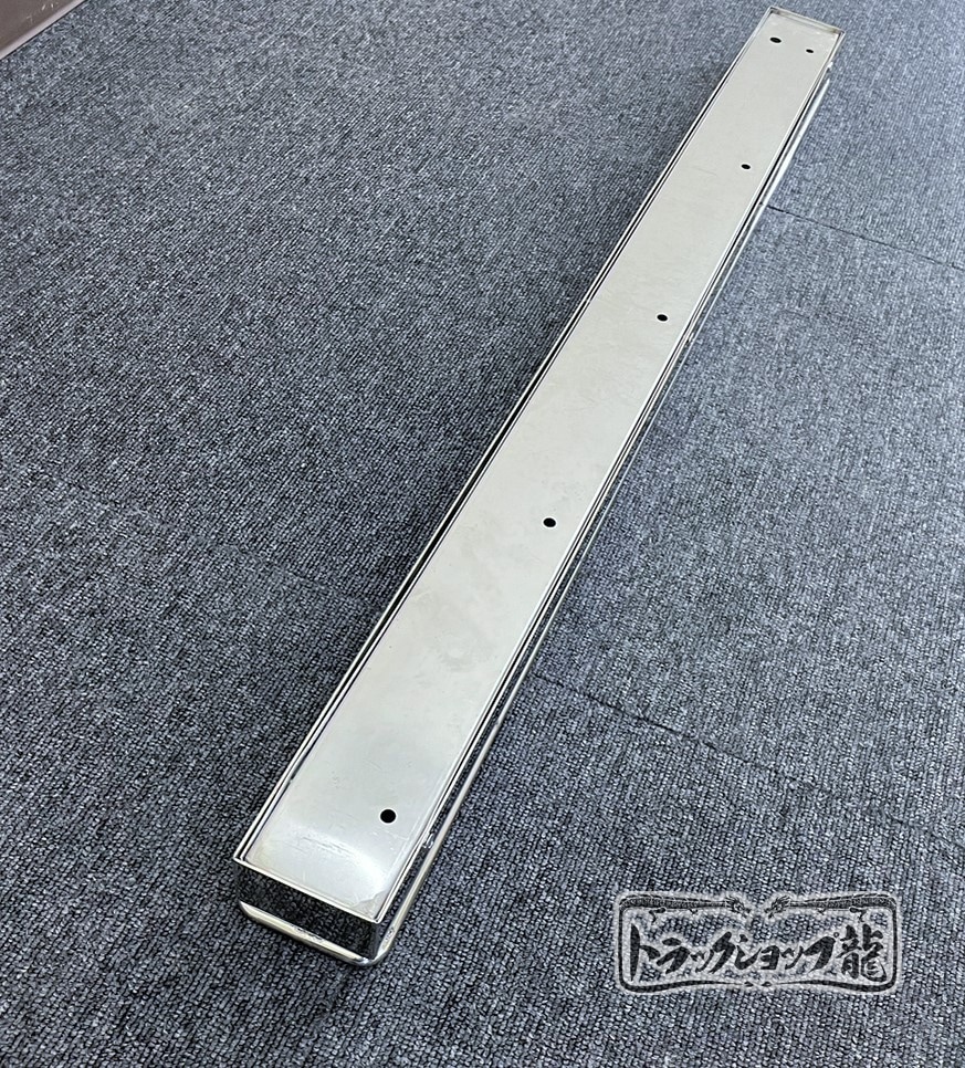 ステンレス 工具箱下アンドン 900幅 鏡面 丸棒巻き 角マーカー レンズ