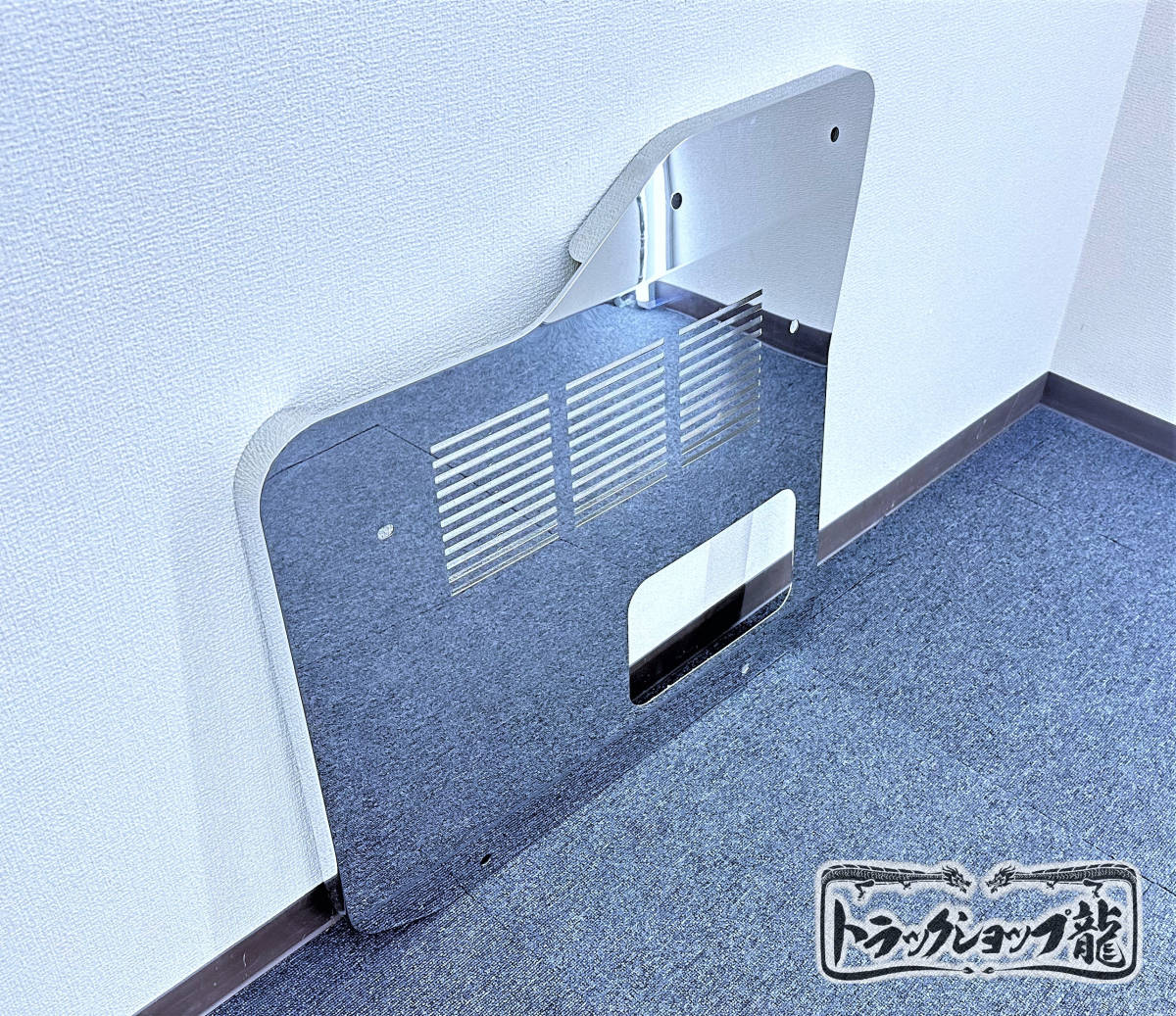 ステンレス マフラーカバー 鏡面 日野 17プロフィア S0417S｜【公式