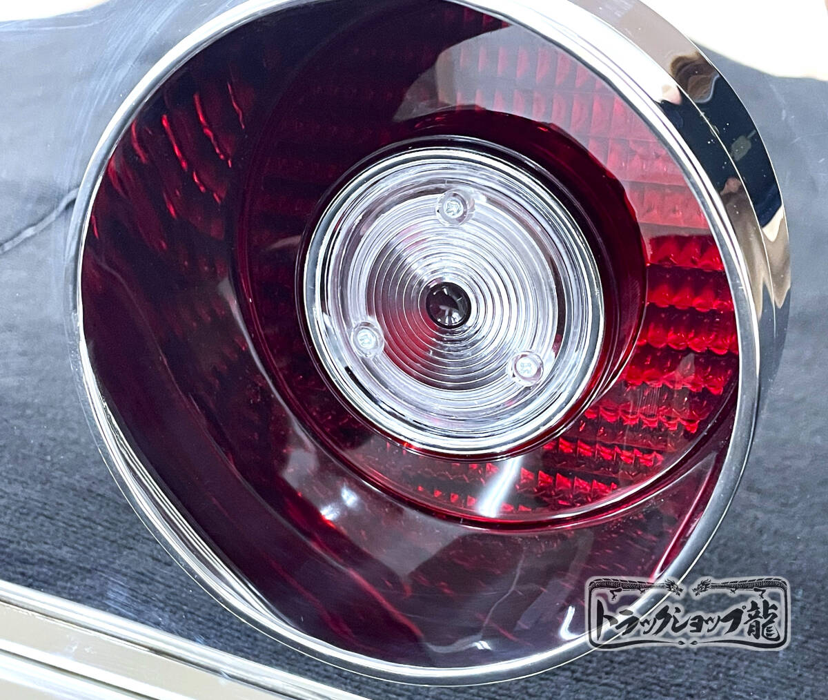 ステンレス 5連 リアバンパー 2100×250 筒出し 奥付け リフトガード