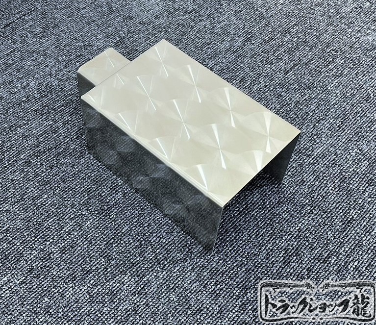 17スーパーグレート　エアドライヤ　カートリッジ鱗ステンレスカバー ステンレス エアドライヤーカバー 鱗柄 いすゞ ファイブスターギガ