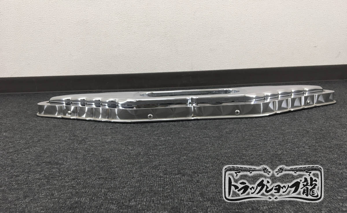 訳あり品】 ステンレス 中型/超薄型 バスマーク アンドン 【鱗柄