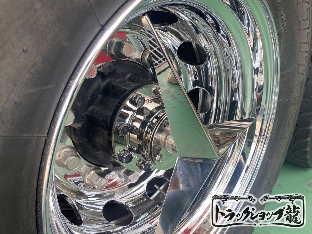 ステンレス リアハブキャップ 22.5インチ 8穴 2個組 センターカバー