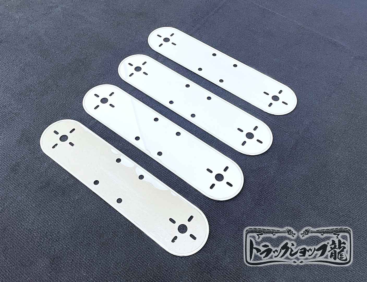 超薄型/鏡面ステンレス 【22.5インチ】 ホイールマーカーステー 4枚