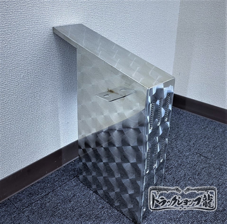 0442 ブルーテックキャンター バッテリーカバー ウロコ柄 0442 ブルーテックキャンター バッテリーカバー ウロコ柄 - メルカリ