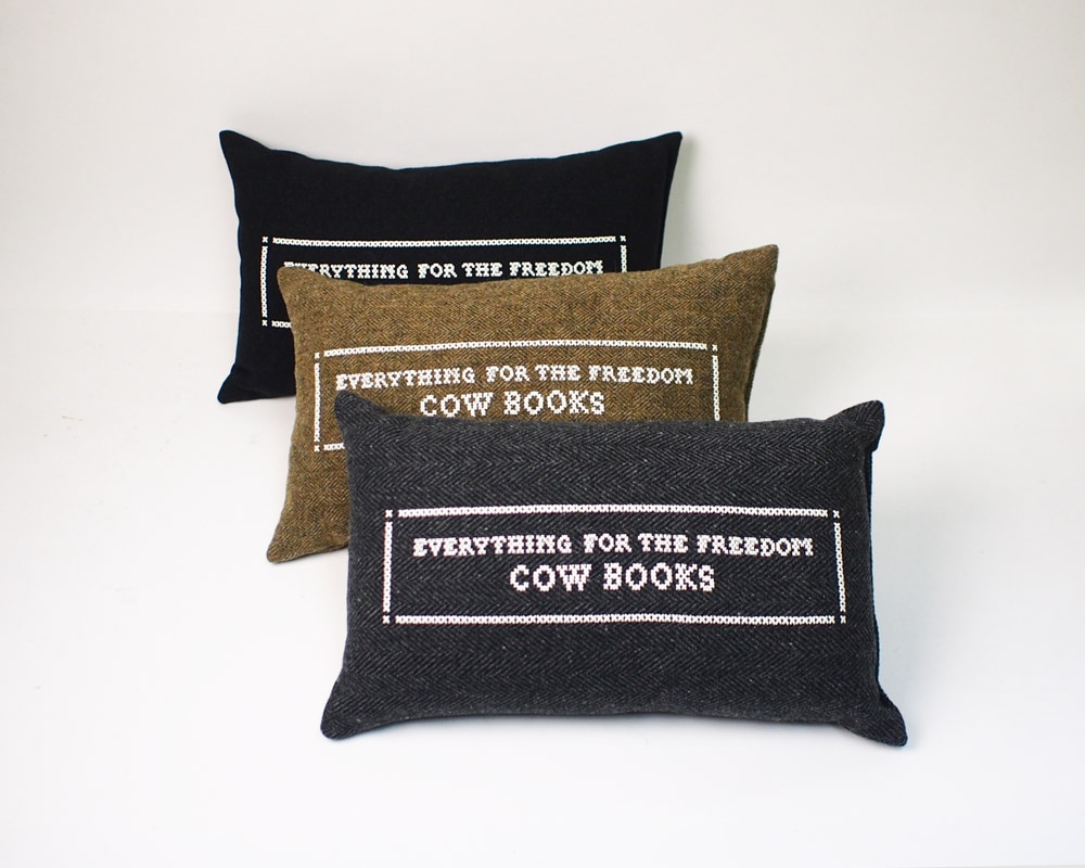 COW BOOKS | MINI PILLOW  ミニピロー
