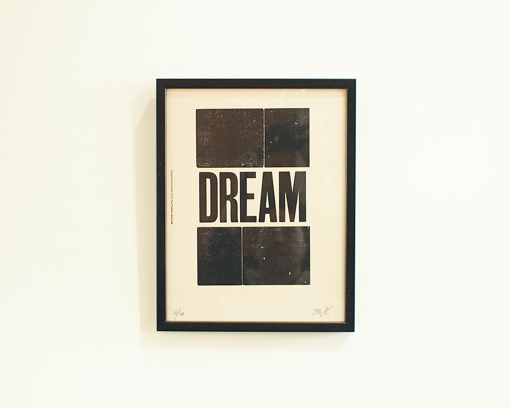 額縁 A TWO PIPE PROBLEM LETTERPRESS A TWO PIPE PROBLEM LETTERPRESS DISAPPEAR POSTER Mサイズ