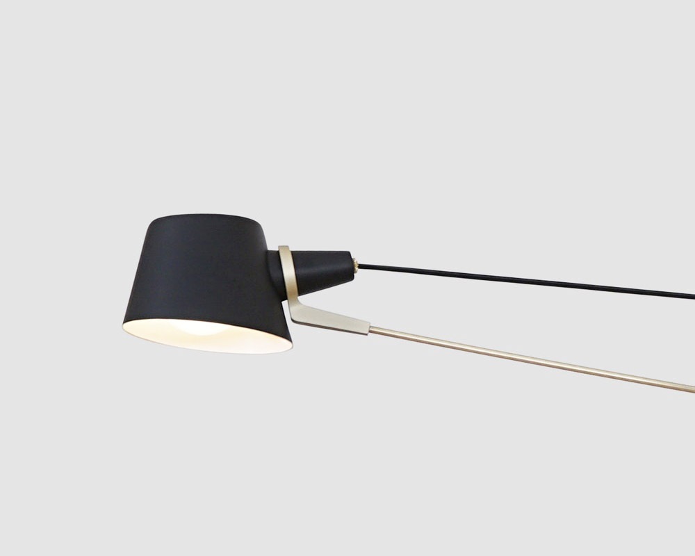 Brendan Ravenhill | PIVOT SCONCE���ԥܥåȥ����� ��������֥饱�åȥ���
