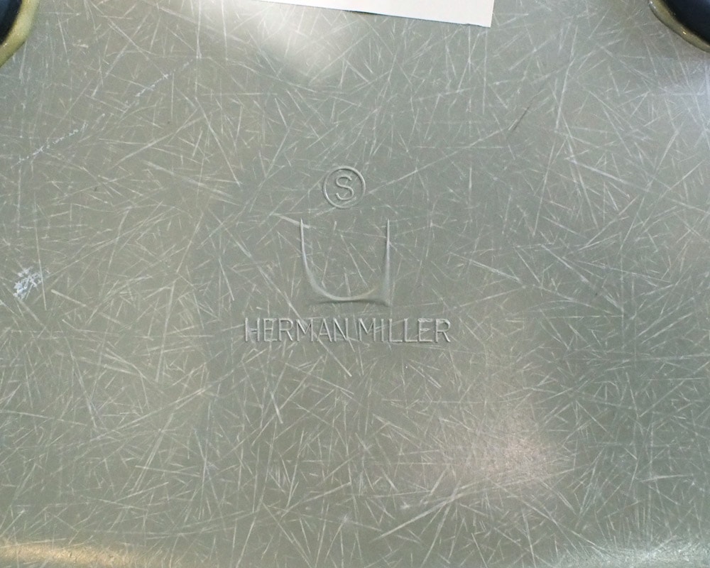 Herman Miller | Eames side shell chair (raw umber) �����ॺ�����ɥ���������� ����С�