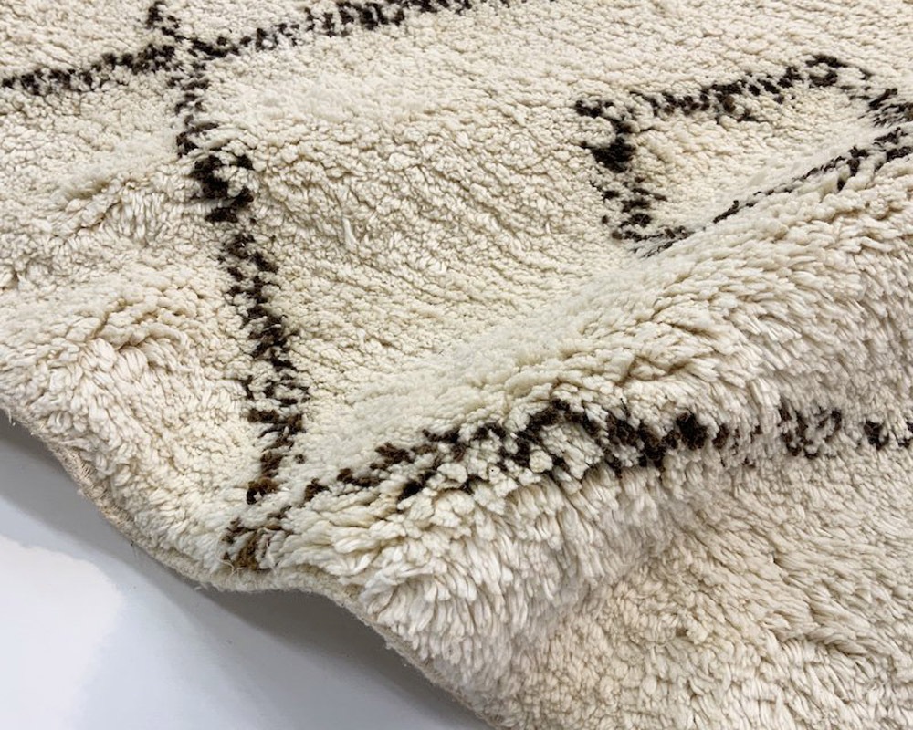 NORM | ERIVAN RUG Х饰