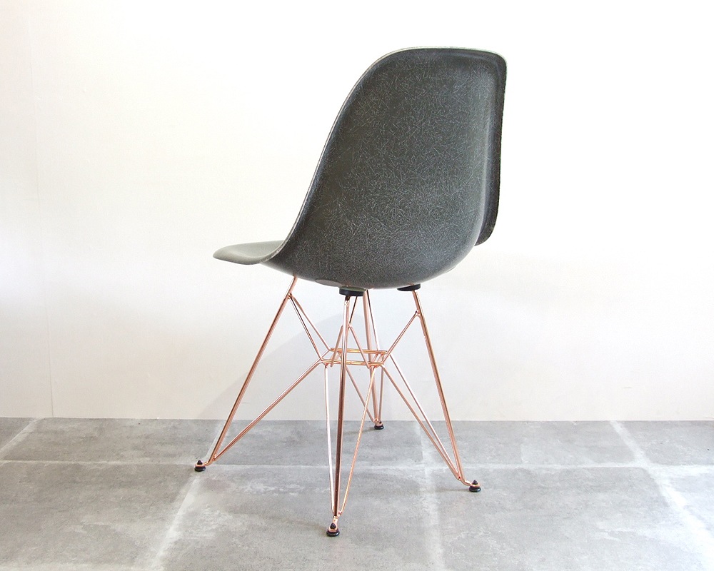 STUSSY Livin' General Store | GS Fiberglass Side Shell Eiffel Chair by Modernica  եС饹ɥ ˥