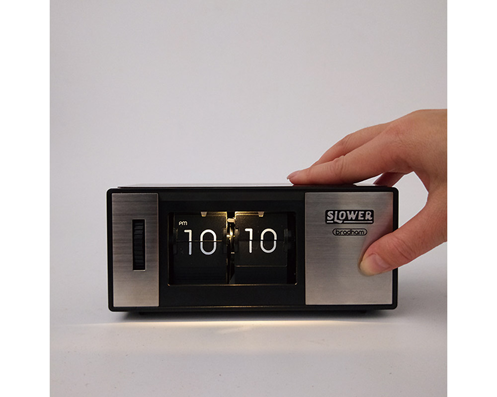 SLOWER | FLIP DESK CLOCK Bradhum եåץǥå ֥ϥ