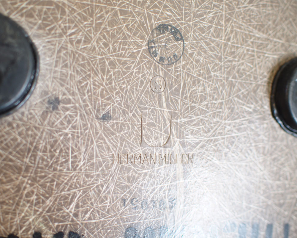 Herman Miller | Eames arm shell chair (brown) �����ॺ�����ॷ��������� �֥饦��