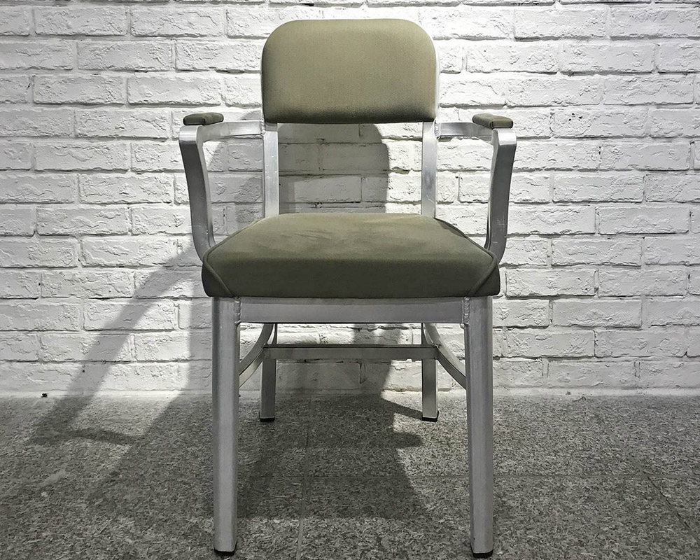 journal standard Furniture | MORGAN ARM CHAIR OLIVE GREEN ��륬�󥢡�������� ���꡼�֥��꡼��
